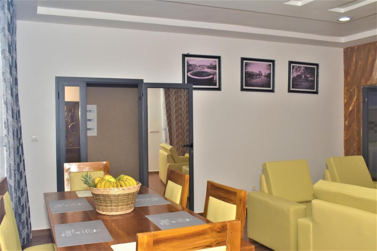 Residence Bellevue Sito Aiport- Ломе Экстерьер фото